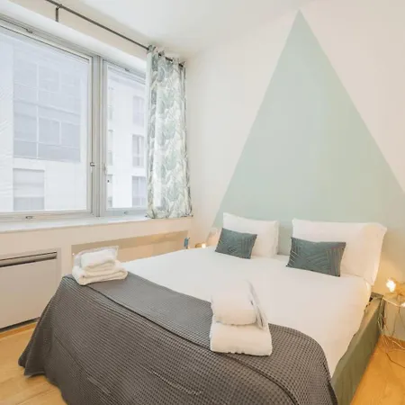 Sophisticated Two Bedroom - Check Profile * מילאנו